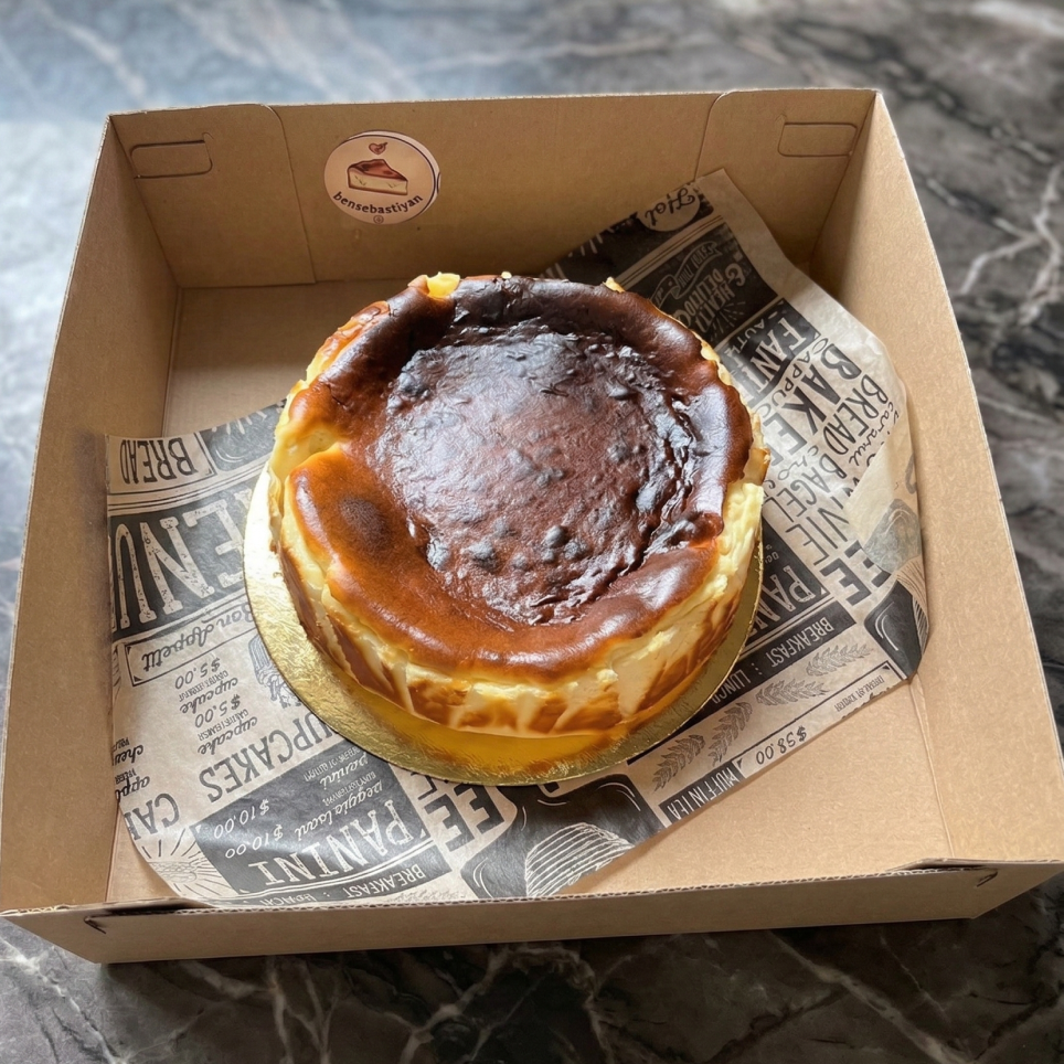 San Sebastian Cheesecake dilim görünümü